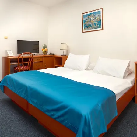 Faraon 3* Трпань