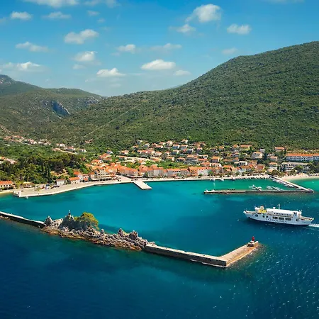 Отель Faraon Трпань