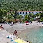 Faraon 3* Trpanj