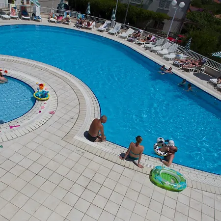 Faraon Hotel 3*