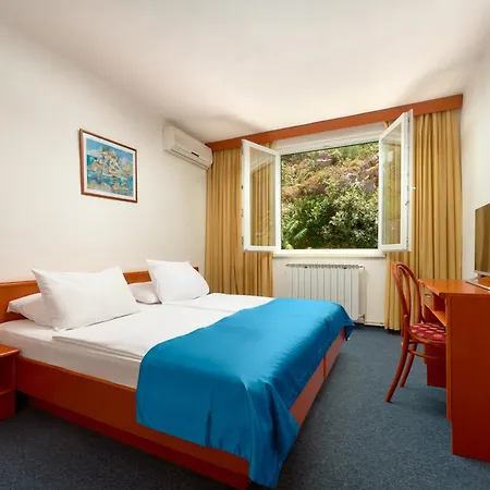 Faraon 3* Трпань